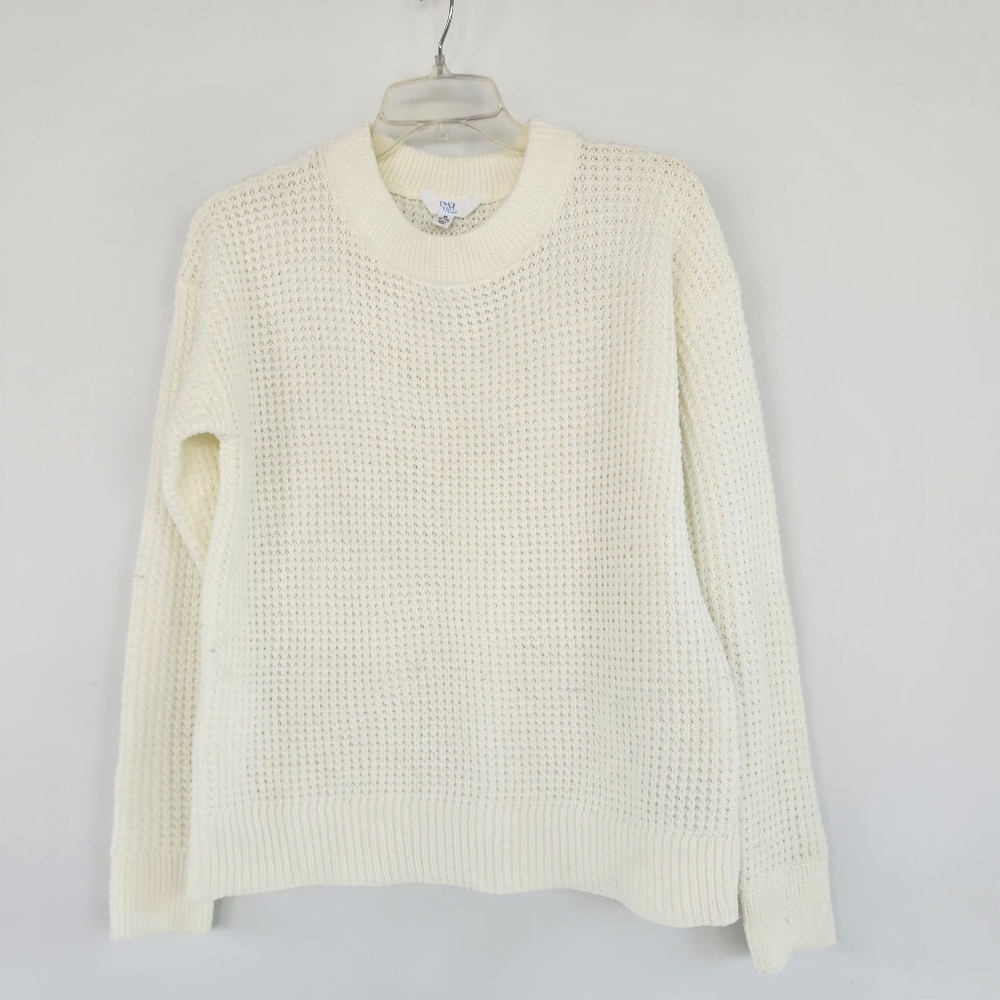 Time and Tru Cream Crew Neck Sweater